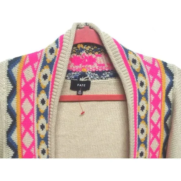 Fate Poncho Shawl Cape Wrap Tan Pink Boho Tribal Native Aztec One Size WARM EUC - Picture 5 of 10